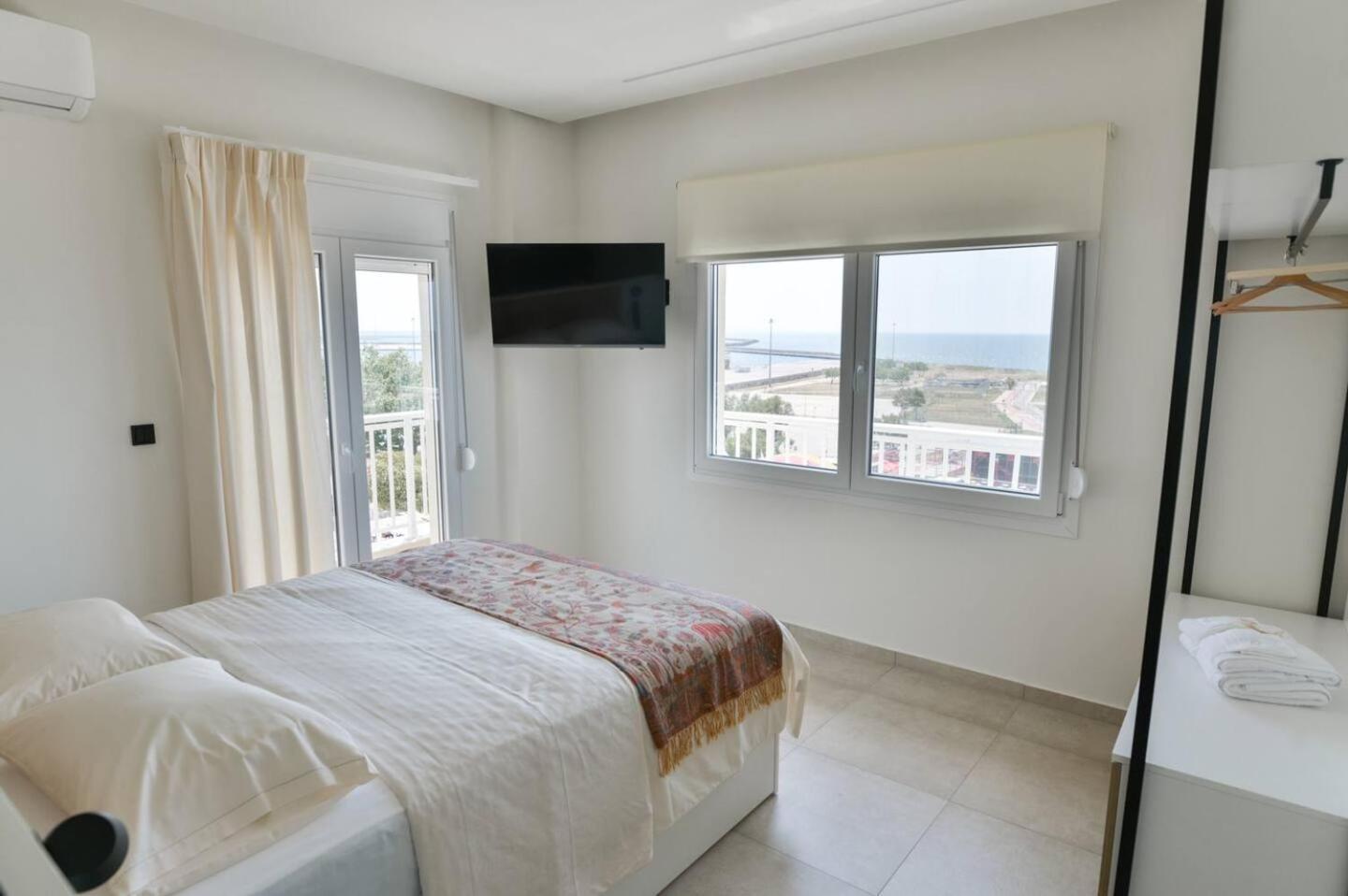 Lighthouse Apartments アレクサンドルポリス エクステリア 写真